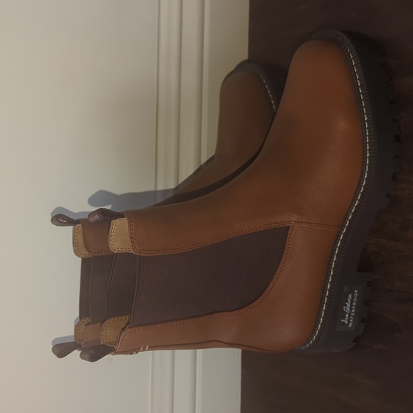 Sam Edelman Shoes - NWOB Sam Edelman® Laguna Weatherproof Boot Size 8M